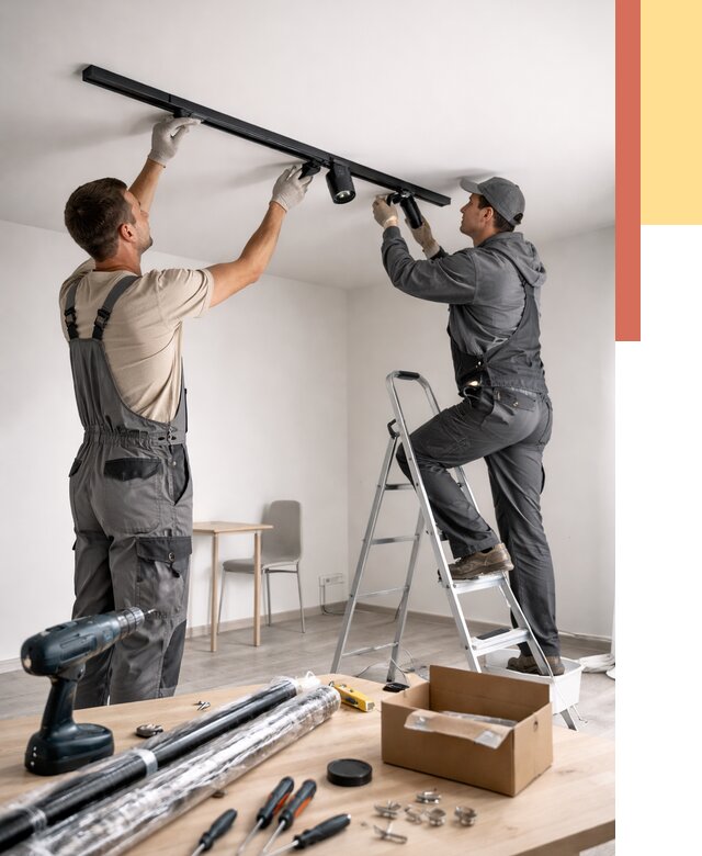 Установка трековых светильников в натяжной потолок в Магнитогорске от 4345 руб. | ОТДЕЛОЧНИК-Мгн